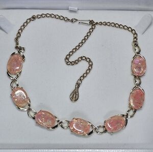 Elegant Pink and Gold Necklace